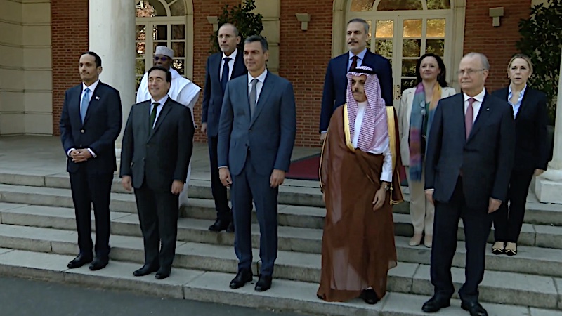 رئيس الوزراء الإسباني يلتقي اللجنة الوزارية العربية الإسلامية المشتركة بشأن غزة في مدريد – أوراسيا ريفيو